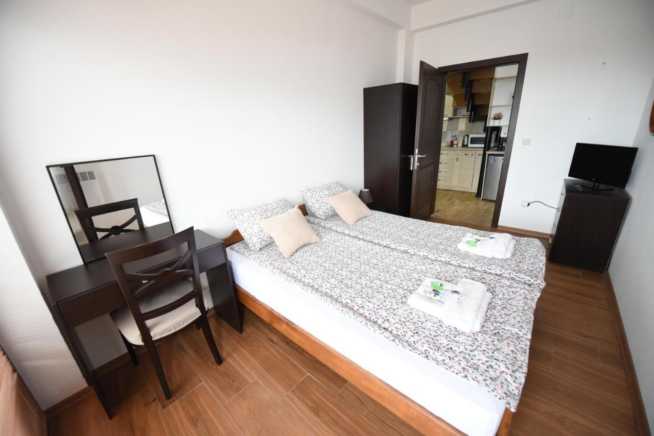 Jovanovic Guest House โอครีด ภายนอก รูปภาพ