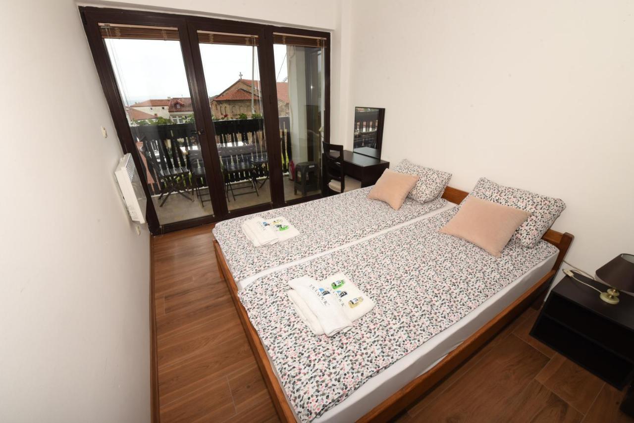 Jovanovic Guest House โอครีด ภายนอก รูปภาพ