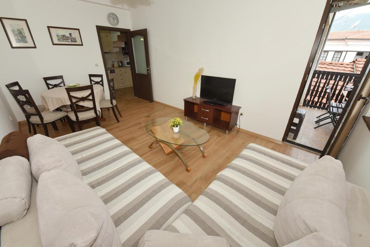 Jovanovic Guest House โอครีด ภายนอก รูปภาพ