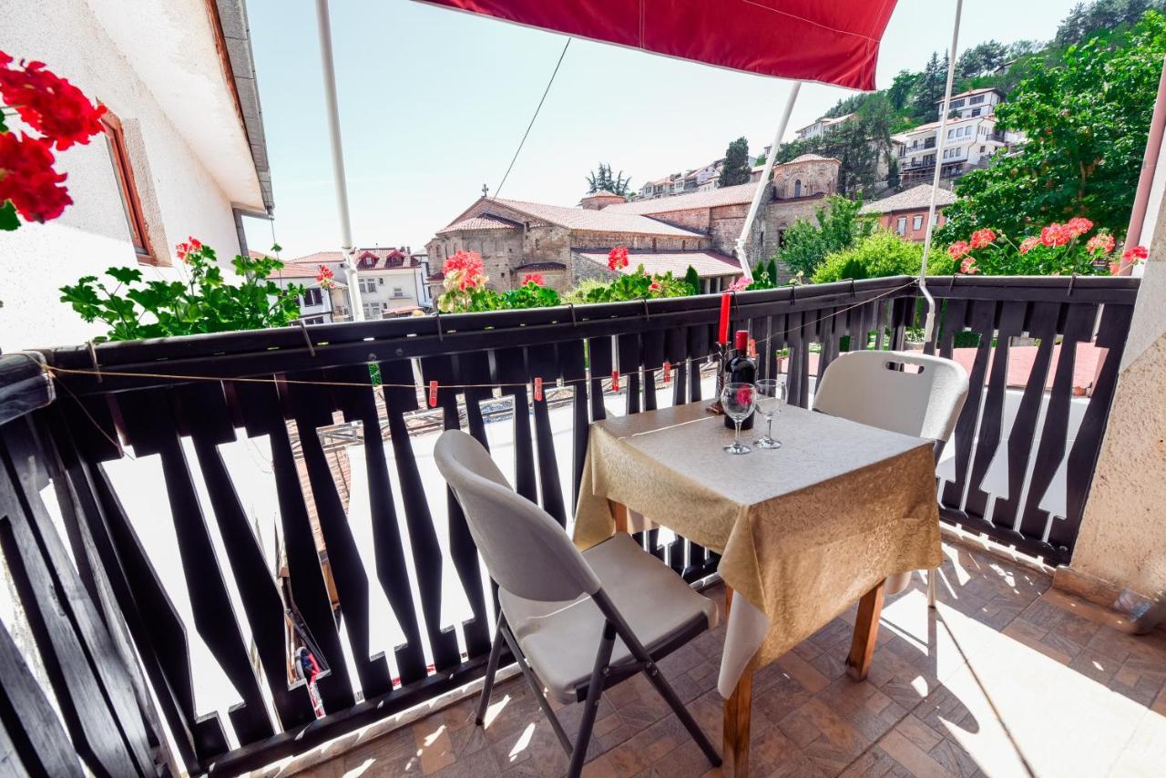 Jovanovic Guest House โอครีด ภายนอก รูปภาพ