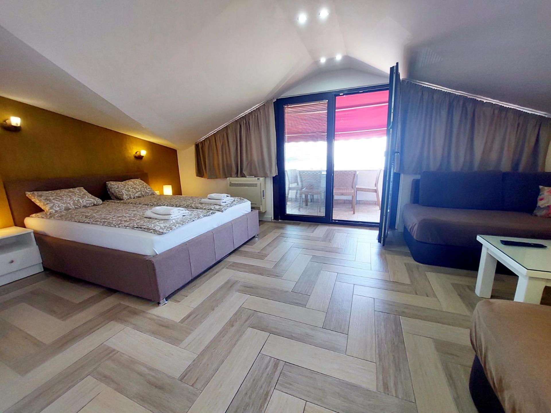 Jovanovic Guest House โอครีด ภายนอก รูปภาพ
