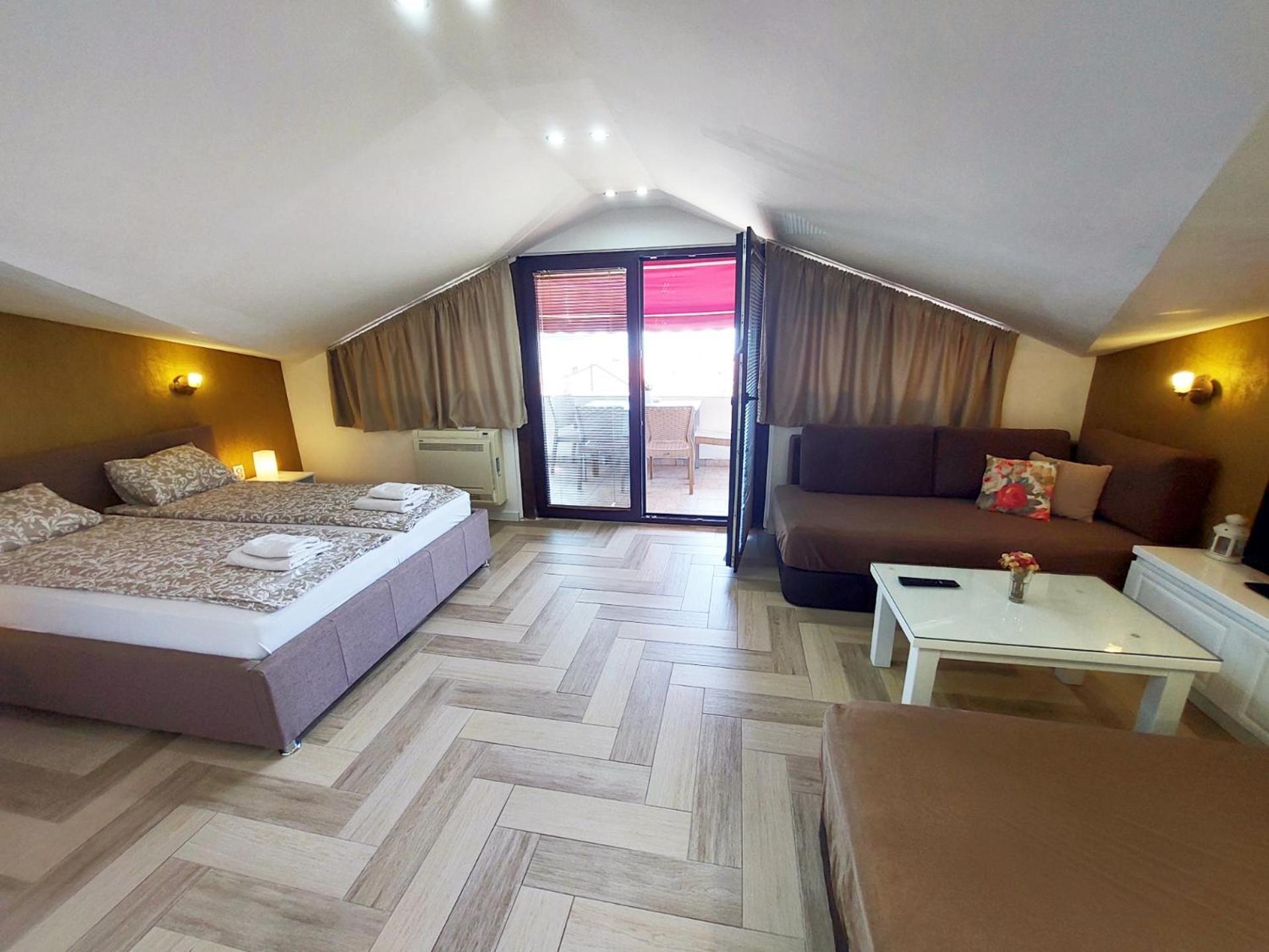 Jovanovic Guest House โอครีด ภายนอก รูปภาพ